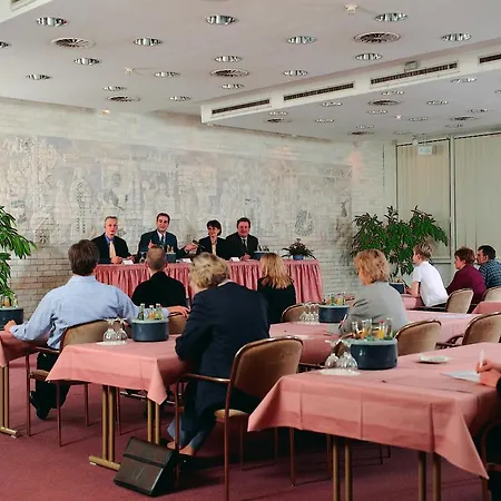 Hotel Maritim Halle 4*