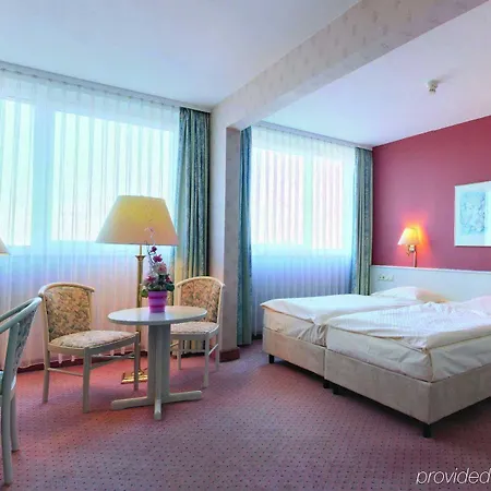 Maritim Halle 4*